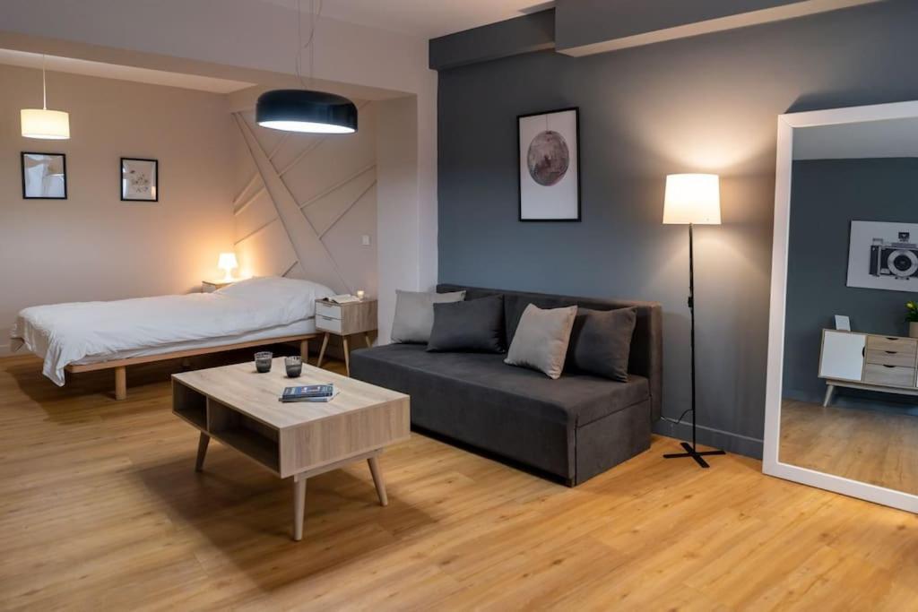 Central, Spacious Studio 5 Min Walk To Acropolis Афины Экстерьер фото