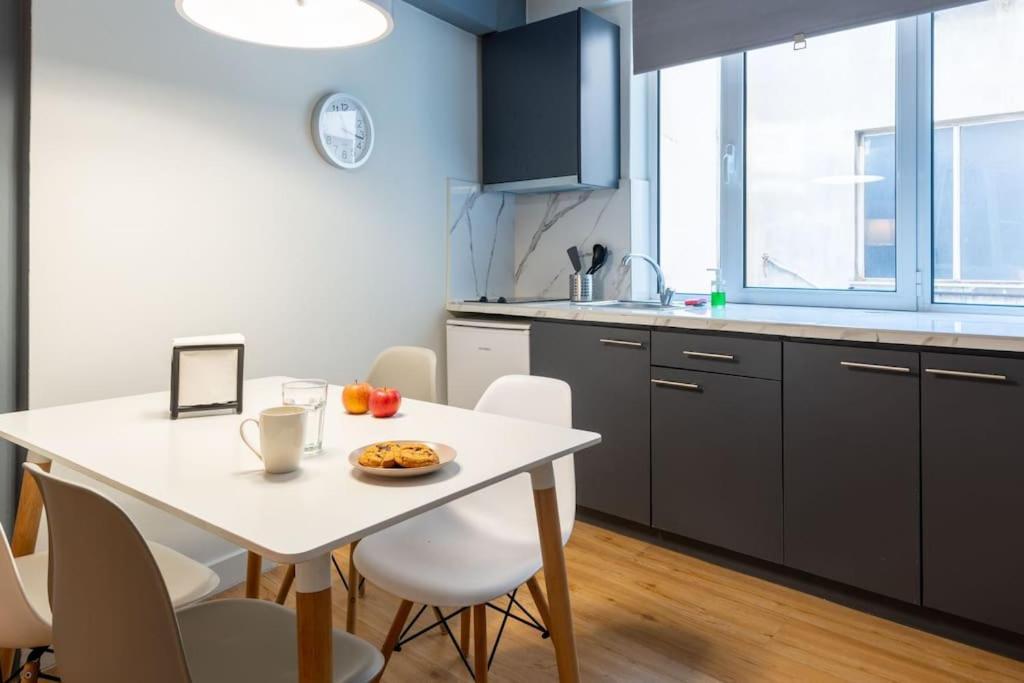 Central, Spacious Studio 5 Min Walk To Acropolis Афины Экстерьер фото