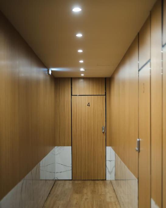 Central, Spacious Studio 5 Min Walk To Acropolis Афины Экстерьер фото